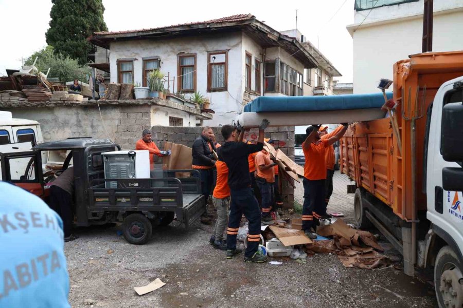 Antalya’da Hurda Ve Atık Depolarına Operasyon: 15 Kamyon Atık Kaldırıldı