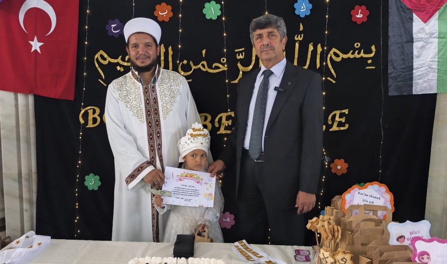 Anamur’da Minikler Kur’an Öğrenme Yolculuğuna Başladı