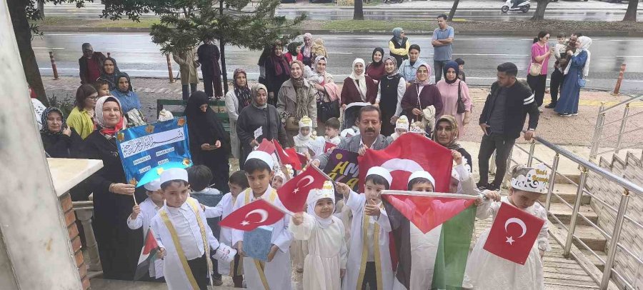 Anamur’da Minikler Kur’an Öğrenme Yolculuğuna Başladı