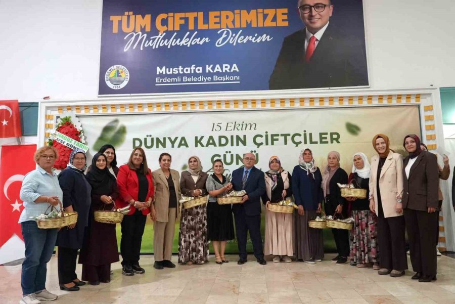 Erdemli ‘de Özel Programla Kadın Çiftçiler Misafir Edildi