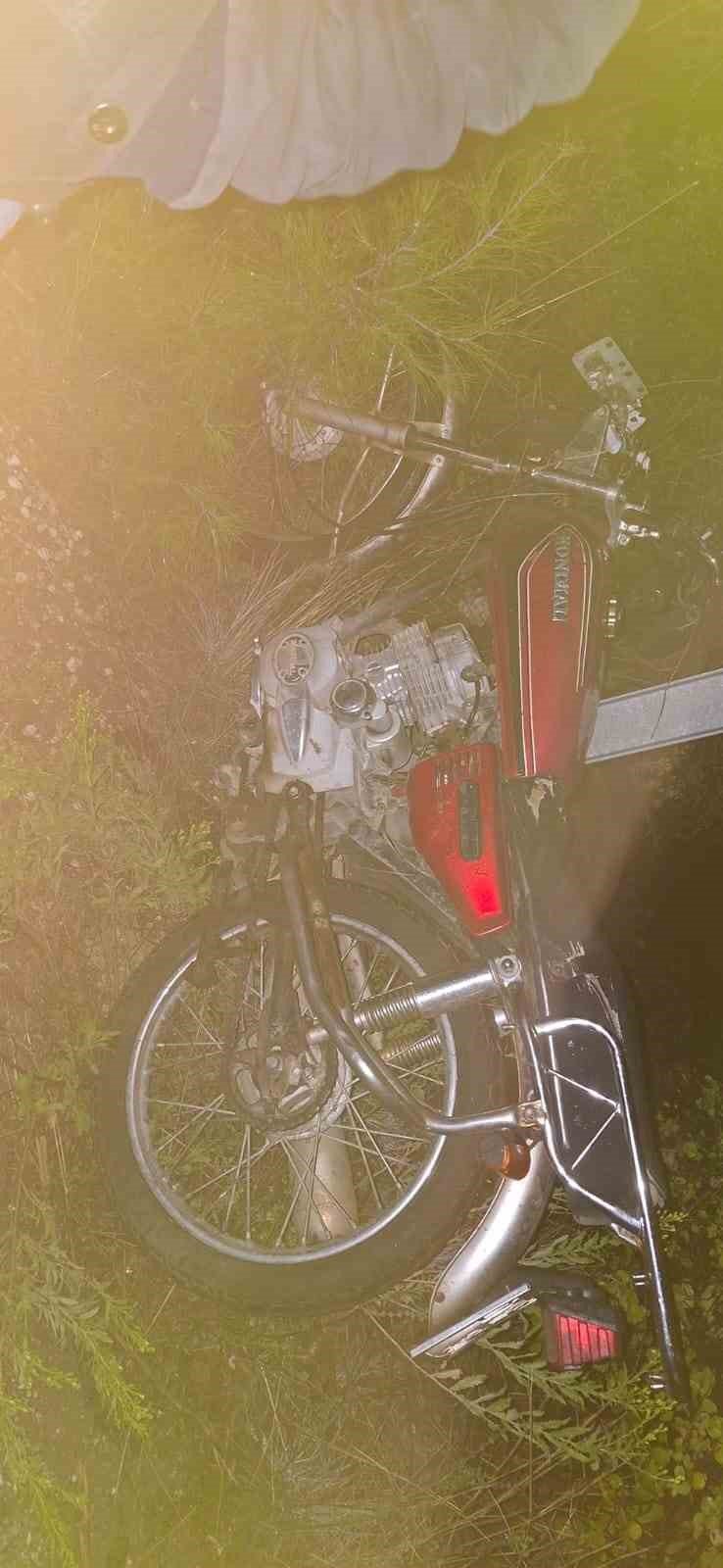 Yoldan Çıkıp Devrilen Motosikletin 16 Yaşındaki Sürücüsü Hayatını Kaybetti