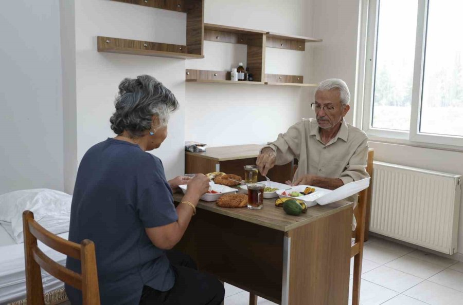 Mersin’de Refakatçi Evi 6 Bin 500 Hasta Ve Yakınını Ağırladı