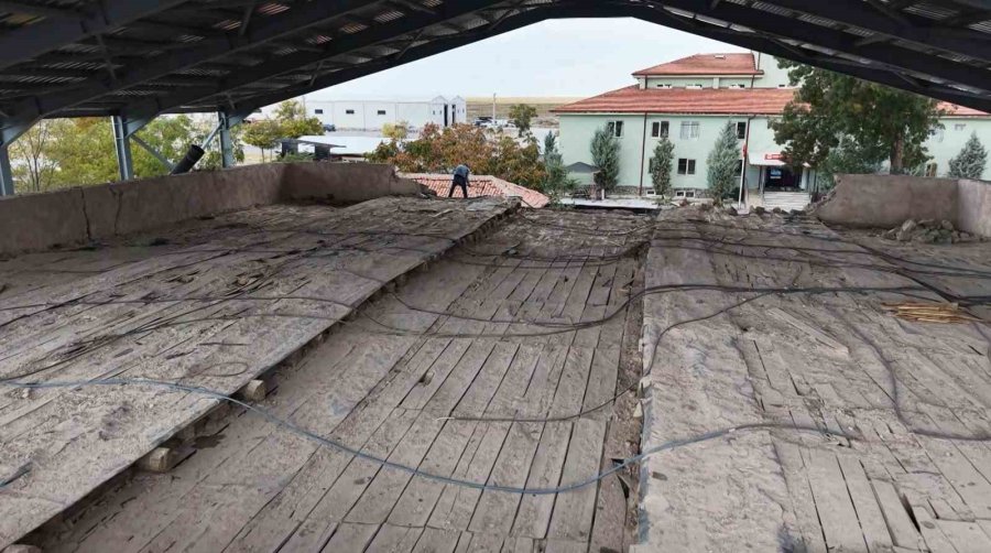 Eskil Ulu Camii Yeniden İbadete Açılmayı Bekliyor