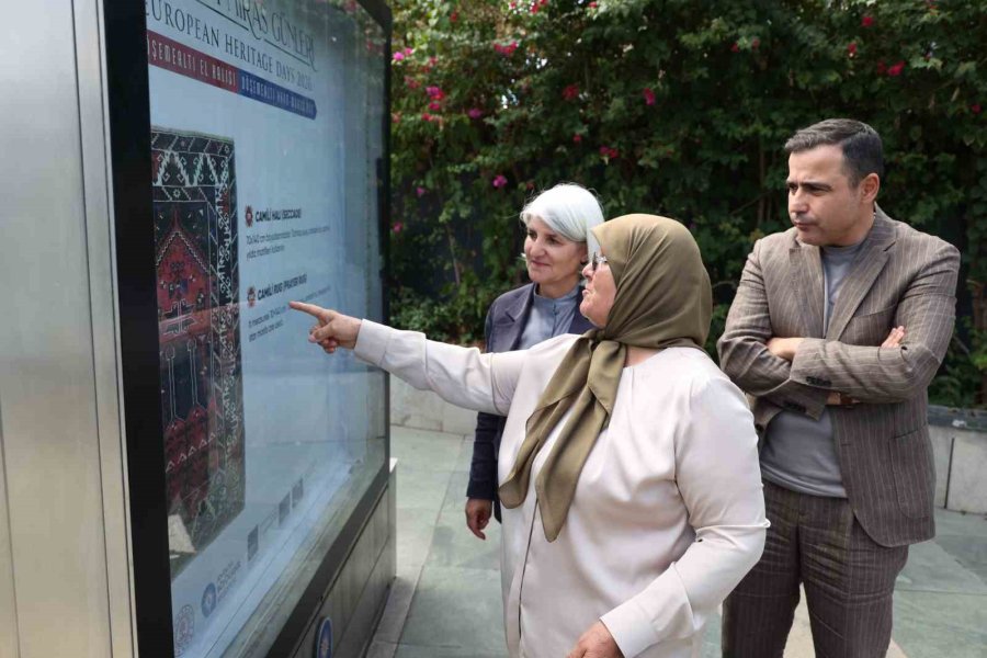 Döşemealtı Halılarının Hikayesi Cumhuriyet Meydanı’nda