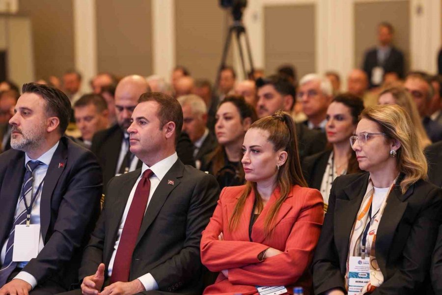 Antalya Büyükşehir Belediye Başkan Vekili Özdemir: "antalya’yı Yalnızca Cop31’e Değil, İklim Krizinin Etkilerine Karşı Da Hazırlıyoruz"