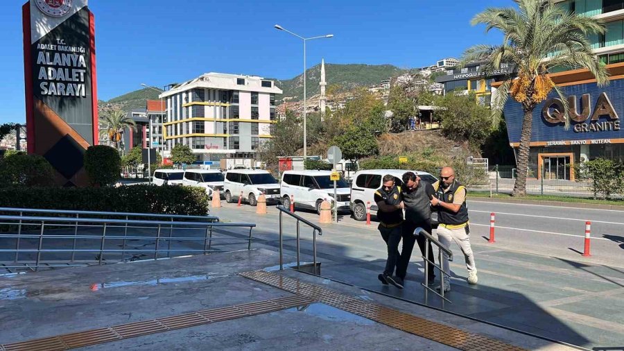 Alanya’da Tefecilik Ve Şantaj Operasyonu: 7 Şüpheli Adliyeye Sevk Edildi