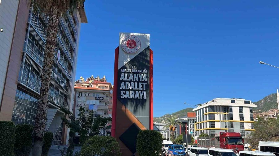 Alanya’da Tefecilik Ve Şantaj Operasyonu: 7 Şüpheli Adliyeye Sevk Edildi