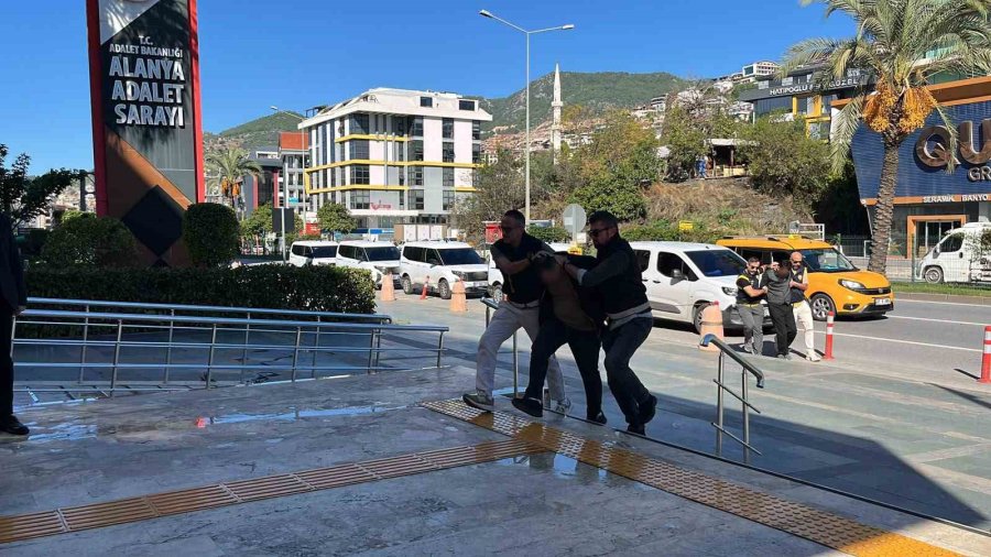 Antalya’da Tefecilik Ve Şantaj Operasyonunda 6 Tutuklama