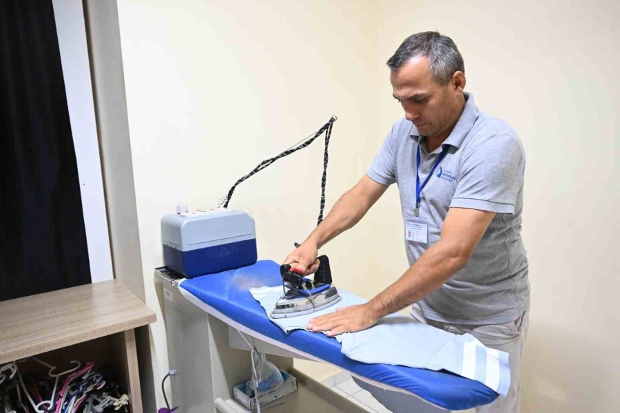 Büyükşehir Sosyal Yardım Merkezi’nde İhtiyaç Sahiplerine Destek