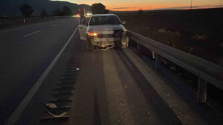 Karaman’da Kazanın Şokunu Yaşayan Yaşlı Sürücüyü Jandarma Teselli Etti