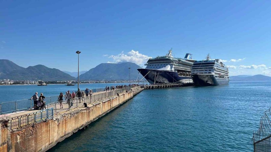 Alanya’ya İngiliz Ve Abd’li Turist Akını