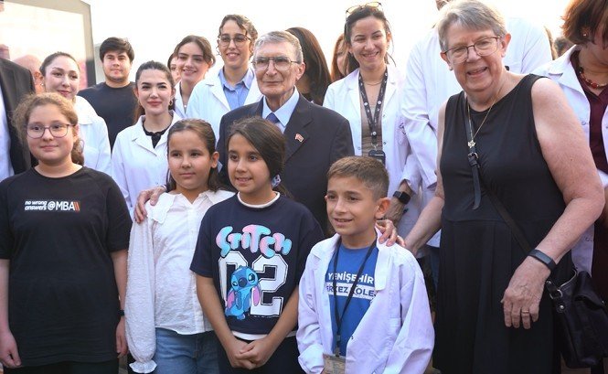 Nobel Ödüllü Aziz Sancar, Mersin Üniversitesi’nde Öğrencilerle Buluştu