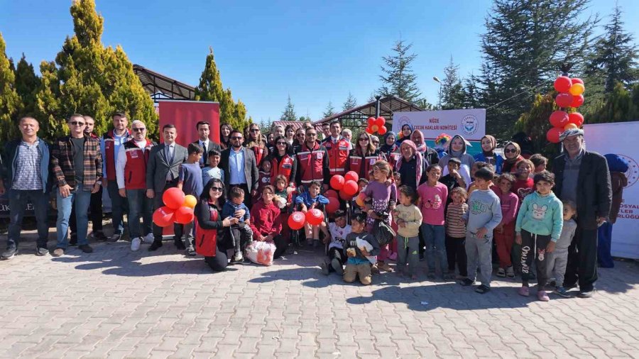 Niğde’de Mevsimlik Tarım İşçilerinin Çocukları Gönüllerince Eğlendi