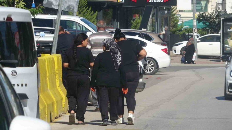Antalya’da 17 Yaşındaki Kız Çocuğundan 3 Gündür Haber Alınamıyor
