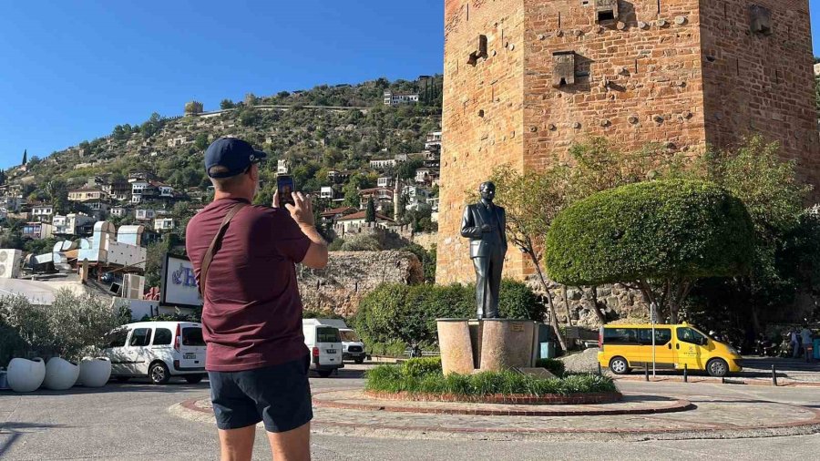 Alanya’ya 2026 Yılında 10 Kruvaziyerlerle 12 Bin 876 Turist Geldi