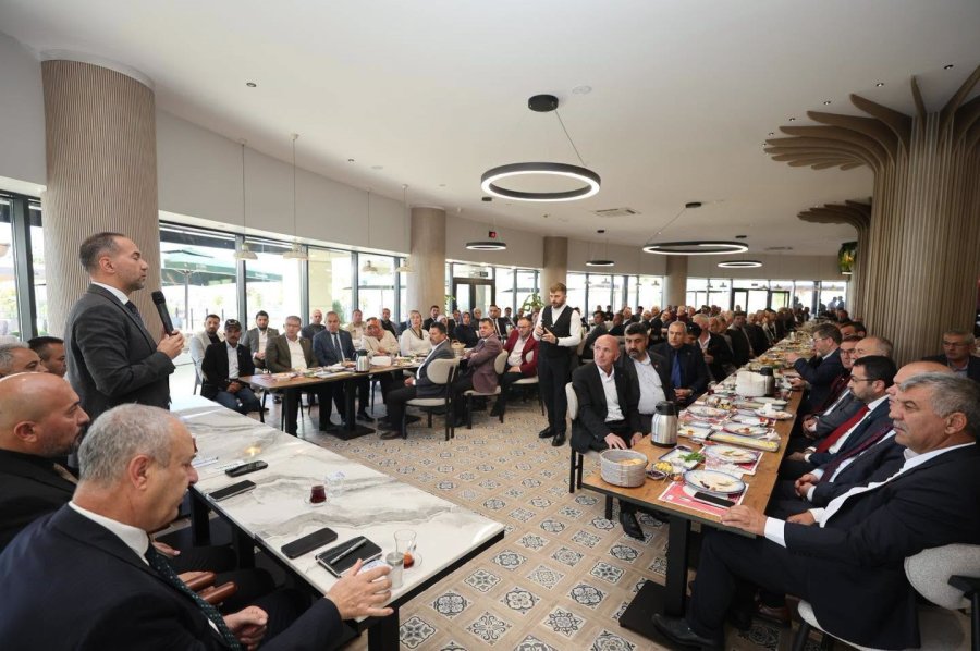 Başkan Özdemir, Niğde’nin Tüm Muhtarlarıyla Bir Araya Geldi