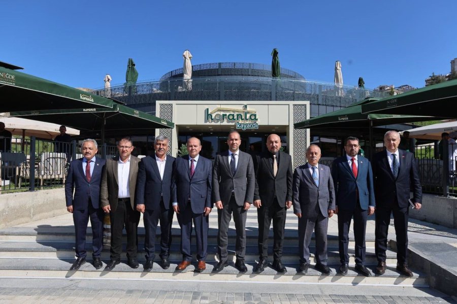 Başkan Özdemir, Niğde’nin Tüm Muhtarlarıyla Bir Araya Geldi