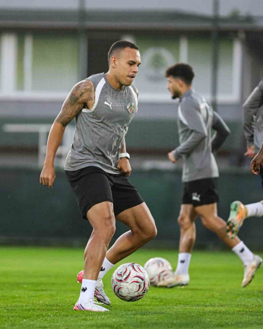 Alanyaspor, Kocaelispor Maçı Hazırlıklarını Tamamladı