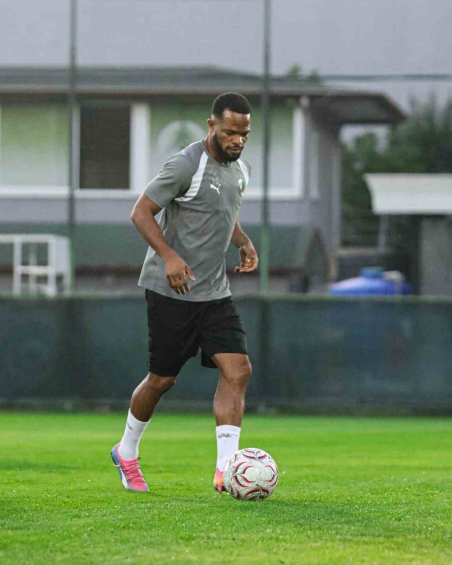 Alanyaspor, Kocaelispor Maçı Hazırlıklarını Tamamladı