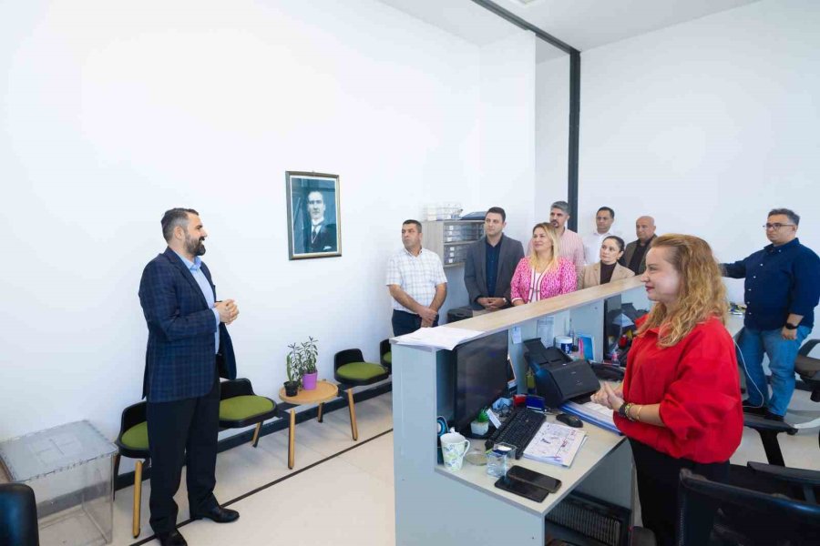 Mezitli Belediye Başkan Vekili Selağzı Personelle Bir Araya Geldi