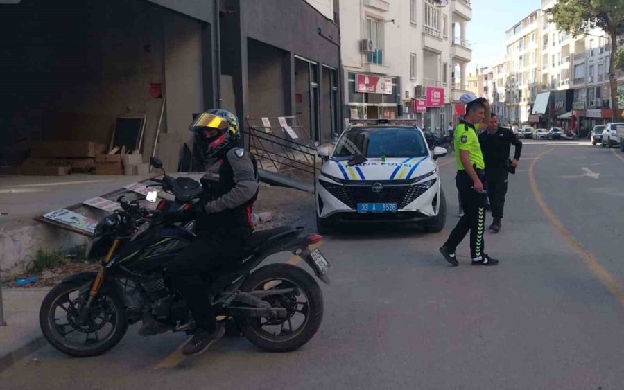 Mut’ta Polis Ekipleri Kural Tanımayan Sürücülere Göz Açtırmıyor