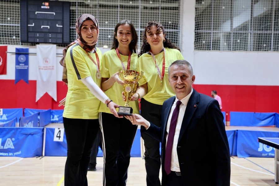 Niğde’de Kamu Spor Oyunları’nda Üç Branşın Şampiyonları Belli Oldu
