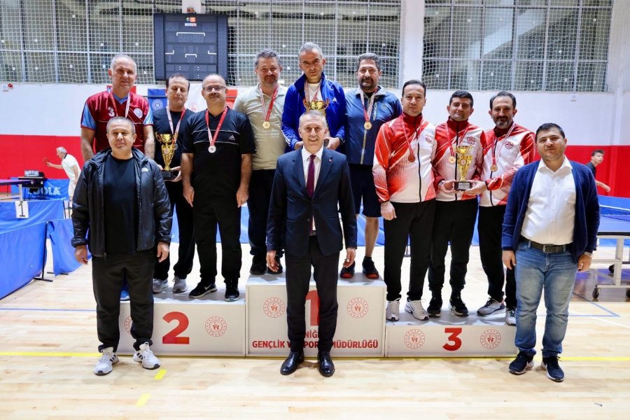 Niğde’de Kamu Spor Oyunları’nda Üç Branşın Şampiyonları Belli Oldu