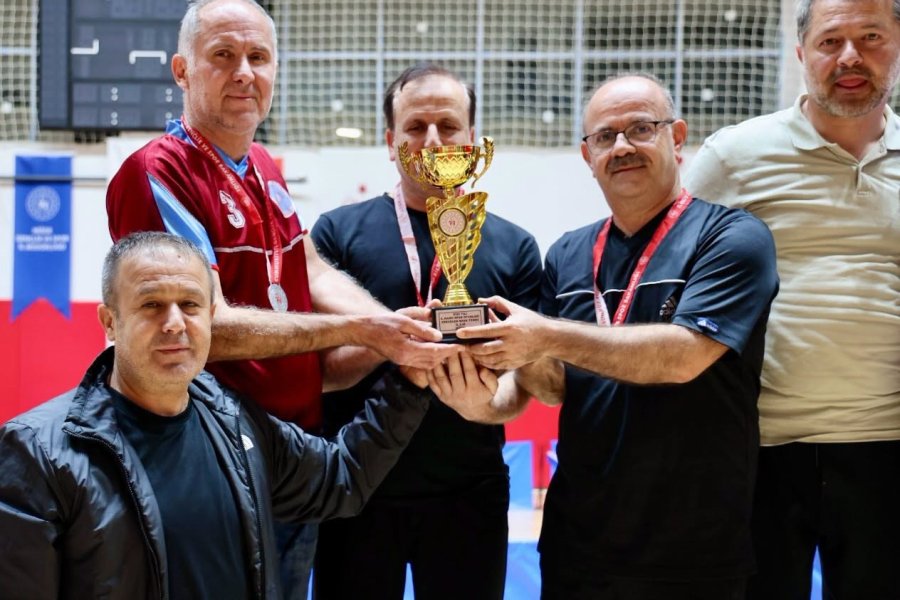 Niğde’de Kamu Spor Oyunları’nda Üç Branşın Şampiyonları Belli Oldu