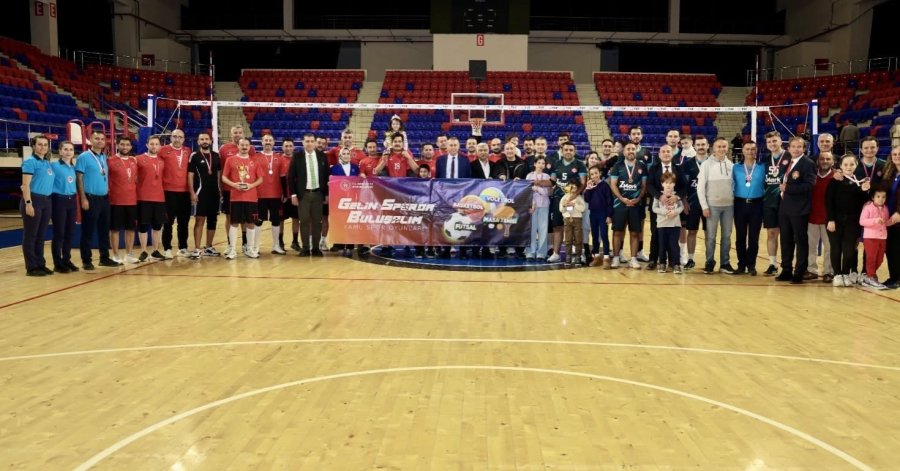 Niğde’de Kamu Spor Oyunları’nda Voleybol Şampiyonu Belli Oldu