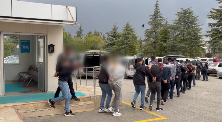Konya Merkezli 12 İlde Dolandırıcılık Operasyonu: 9 Tutuklama