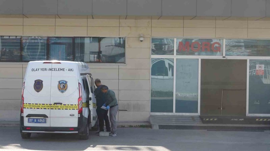 Tekne Turuna Çıktı, Gece Saatlerinde Gözlerden Kaybolan Adamın Cansız Bedeni 4 Gün Sonra Denizde Bulundu