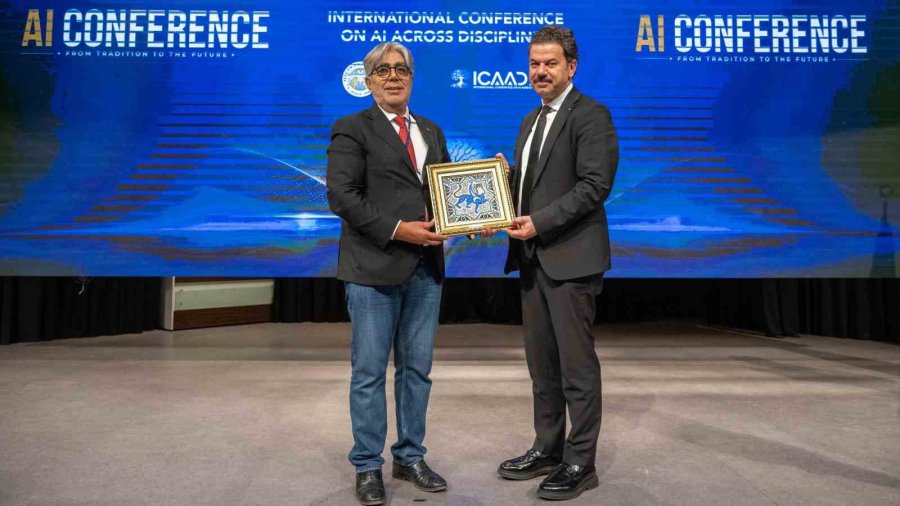 Selçuk Üniversitesinde Uluslararası Yapay Zeka Konferansı Başladı