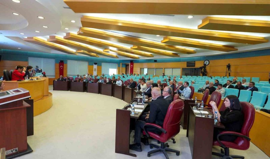 Tarsus Belediyesinin 2027 Bütçesi Oy Birliğiyle Kabul Edildi
