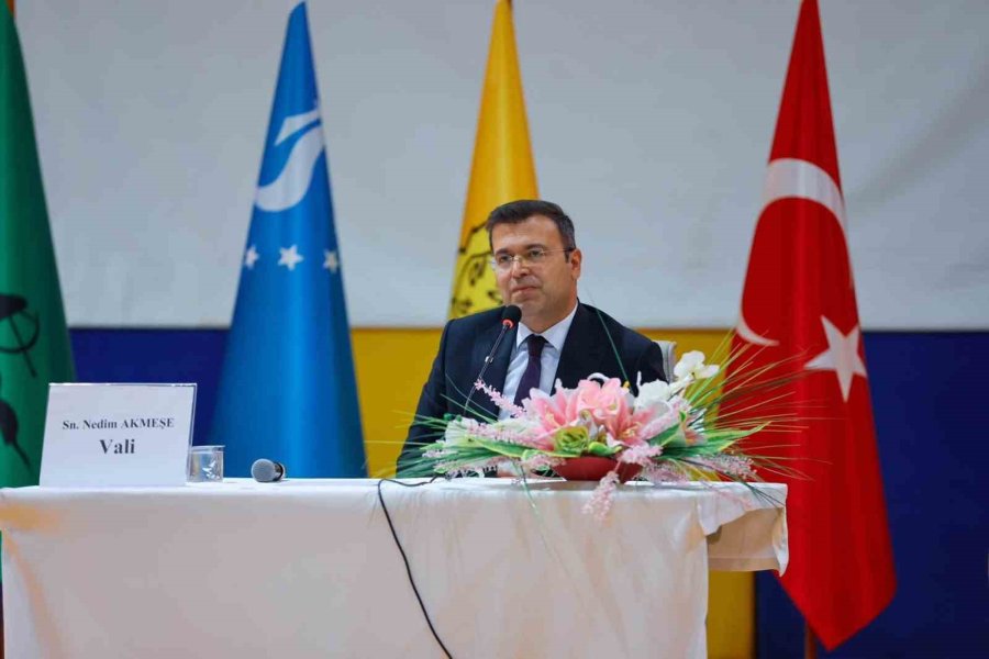 Vali Akmeşe, 807 Polis Adayıyla Derste Buluştu