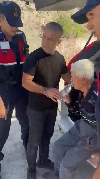 Antalya’da Kaybolan Alzheimer Hastası Yaşlı Adam Evinden 5 Km Uzaklıktaki Ormanda Bulundu