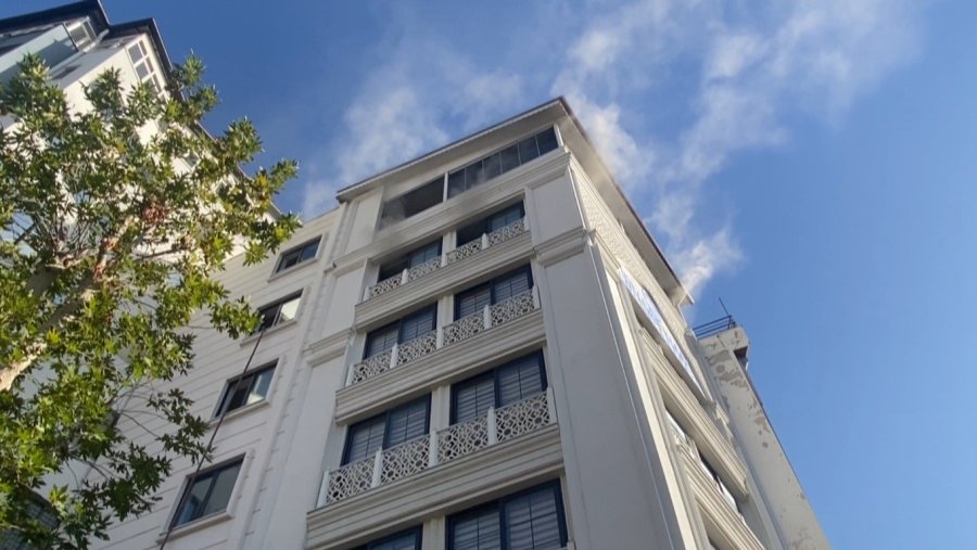 Diyanet Vakfı Kültür Merkezinde Çıkan Yangın Korkuttu