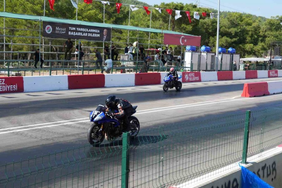 Kepez Motodrag Şampiyonası’nda Motorlar Isındı, Final Yarın