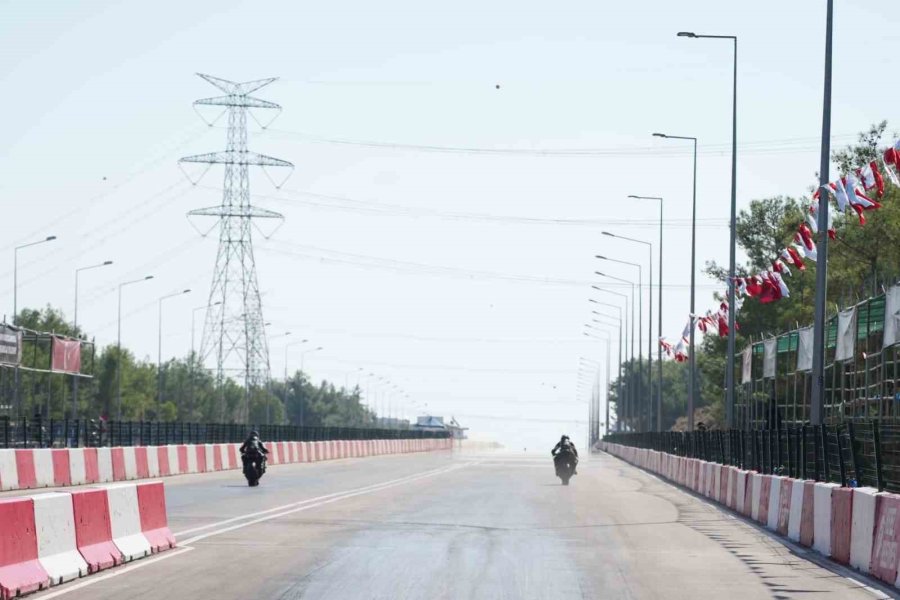 Kepez Motodrag Şampiyonası’nda Motorlar Isındı, Final Yarın