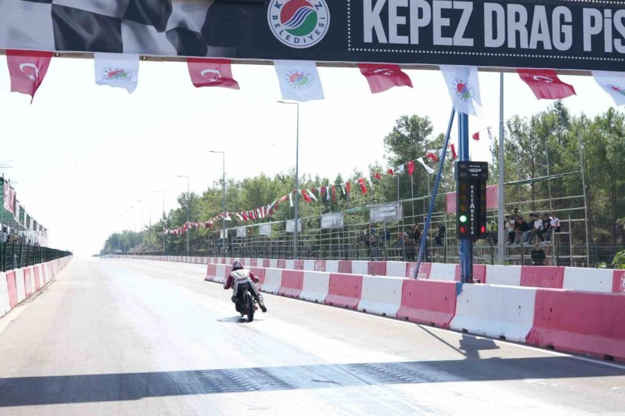 Kepez Motodrag Şampiyonası’nda Motorlar Isındı, Final Yarın
