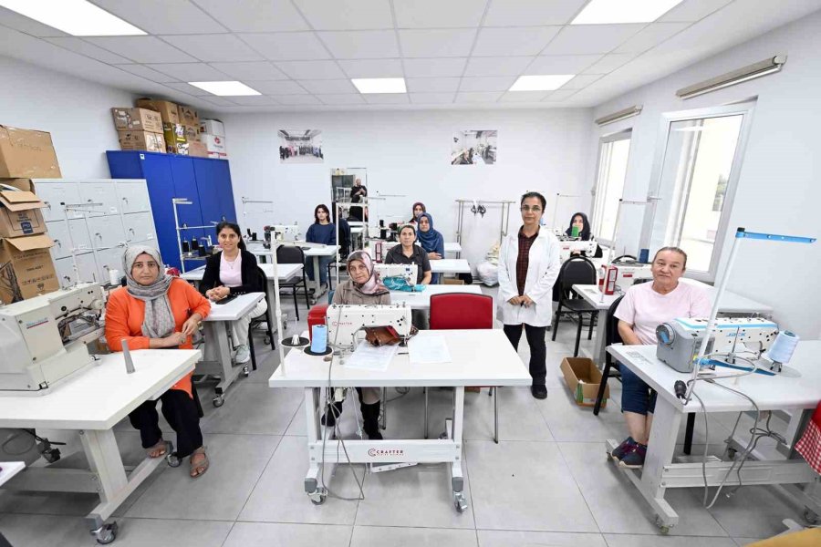 Mersin Büyükşehir’in Mercek Kurslarında 9 Bin Kişi Meslek Sahibi Oldu