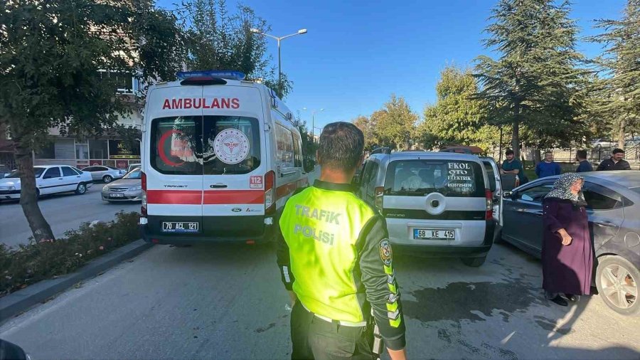 Karaman’da Elektrikli Bisiklet Hafif Ticari Araca Arkadan Çarptı: 1 Yaralı