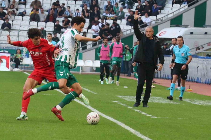 Trendyol Süper Lig: Konyaspor: 1 - Gençlerbirliği: 0 (ilk Yarı)