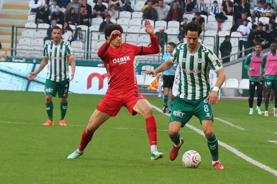 Trendyol Süper Lig: Konyaspor: 1 - Gençlerbirliği: 0 (ilk Yarı)