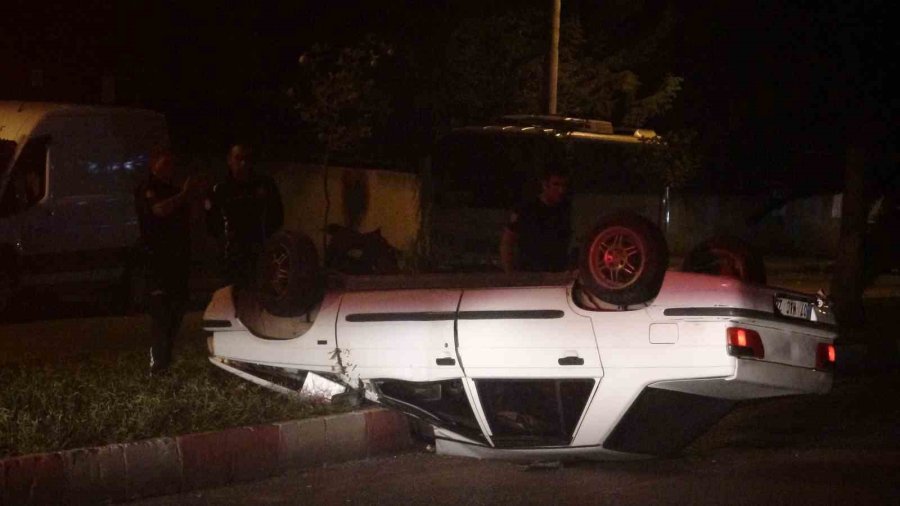 Kontrolden Çıkan Araç Takla Attı, Sürücü Yaralandı