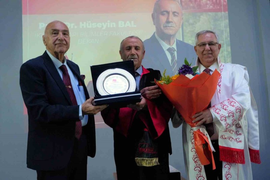 Belek Üniversitesinden Rafet Yılmaz’a Fahri Doktora Unvanı