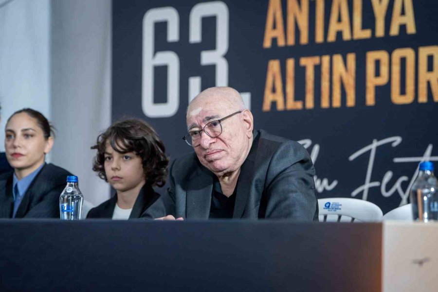 "artakalan" Filminin İlk Gösterimi Yapıldı, Yönetmen Ve Oyuncular Söyleşide Seyirciyle Buluştu
