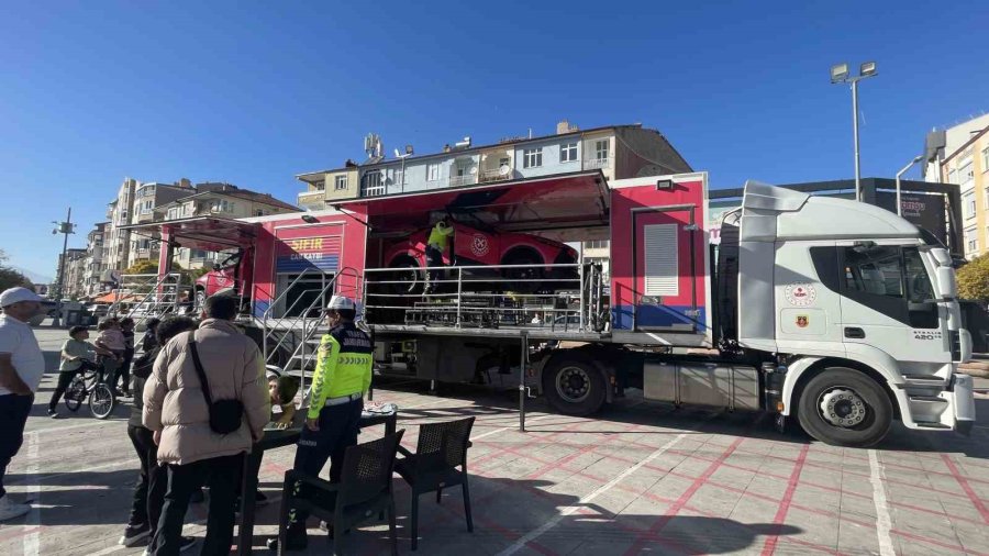 Karaman’da Emniyet Kemerinin Hayati Önemi Simülasyonla Anlatıldı