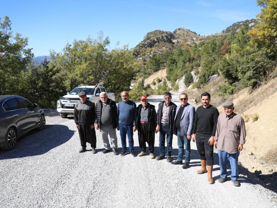 Alanya Belediyesi’nden 5 Mahalleye 32 Kilometrelik Asfalt Yatırımı