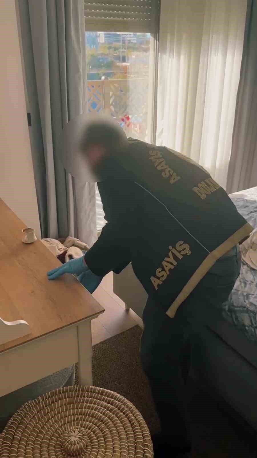 Antalya’da Sahte Başsavcı Vekili Ve 2 Suç Ortağı Tutuklandı