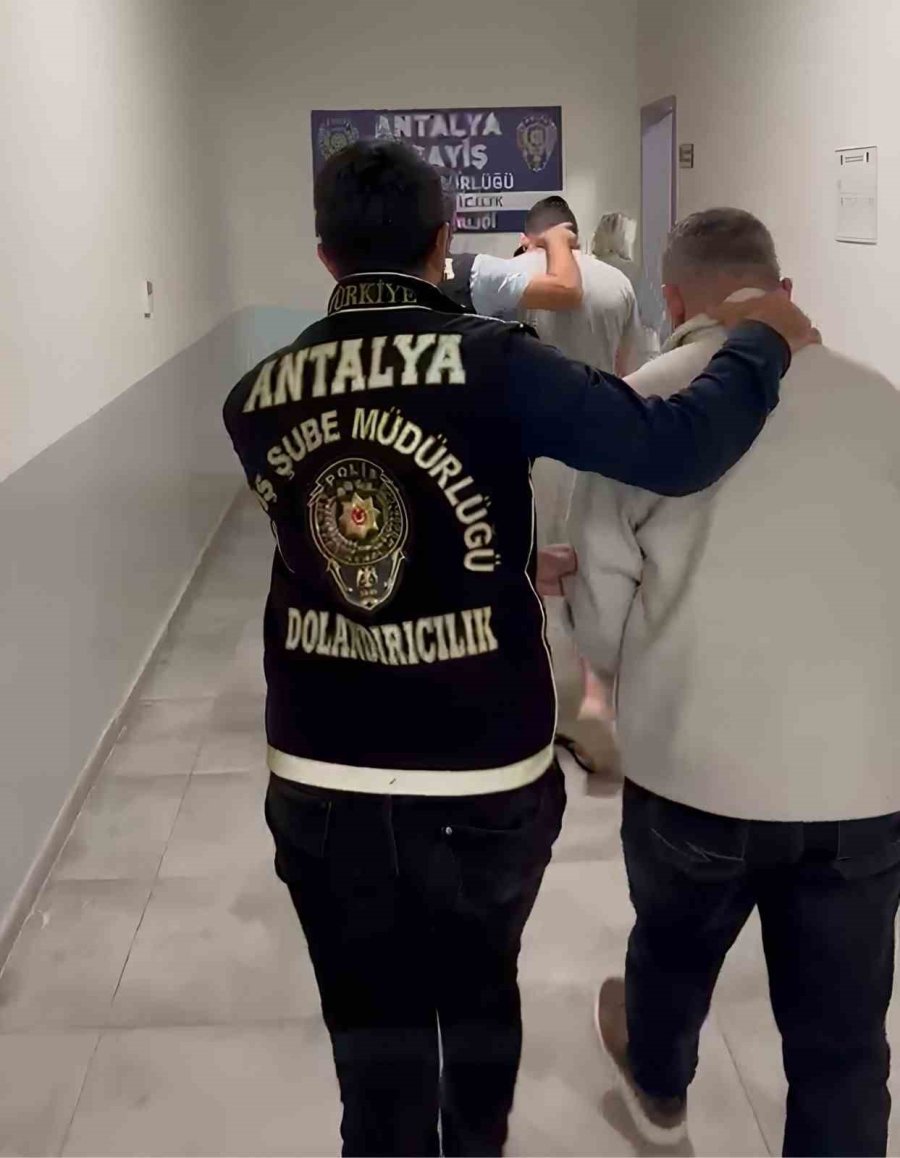 Antalya’da Sahte Başsavcı Vekili Ve 2 Suç Ortağı Tutuklandı